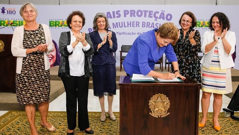 Dilma sanciona Lei do Feminic&iacute;dio nesta segunda-feira 