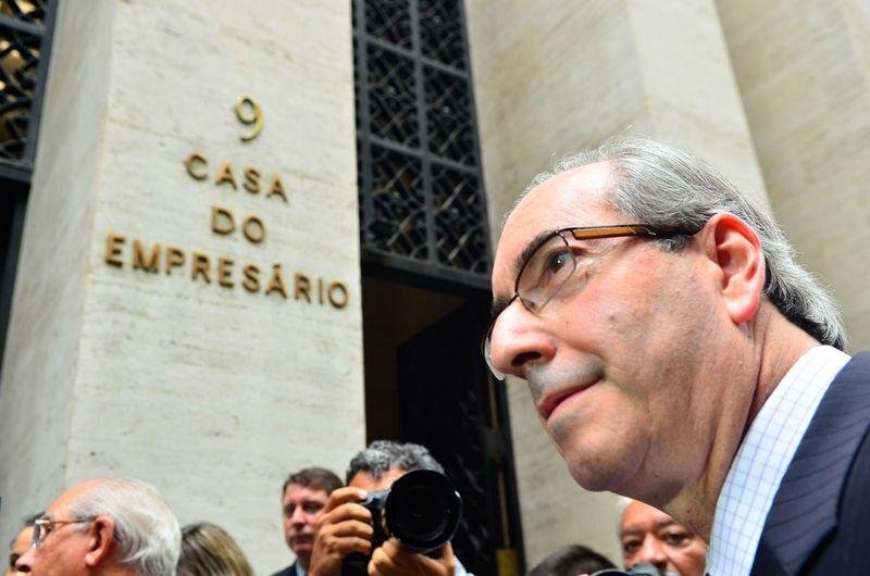 	Eduardo Cunha cr&ecirc; que impeachment de Dilma seria um golpe