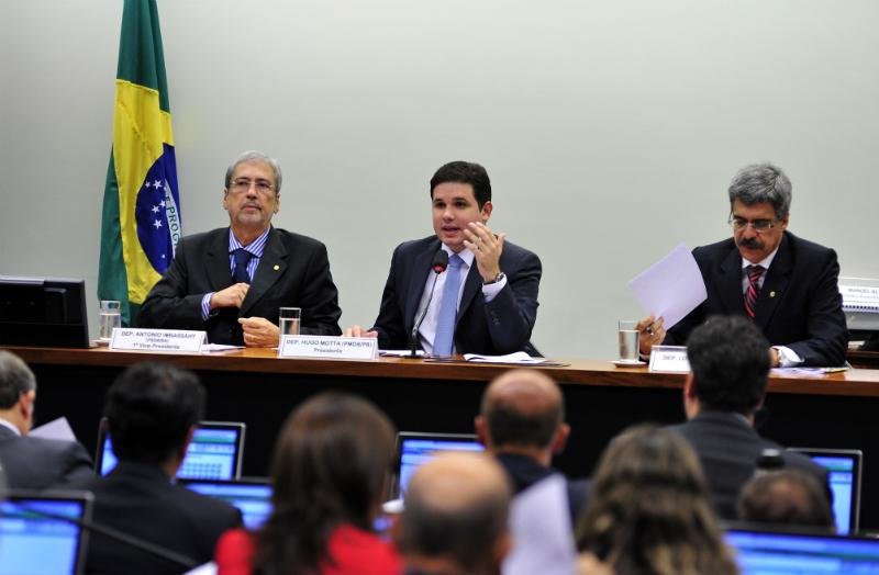 Deputados n&atilde;o poder&atilde;o fazer perguntas sobre vida pessoal do ex-gerente da estatal