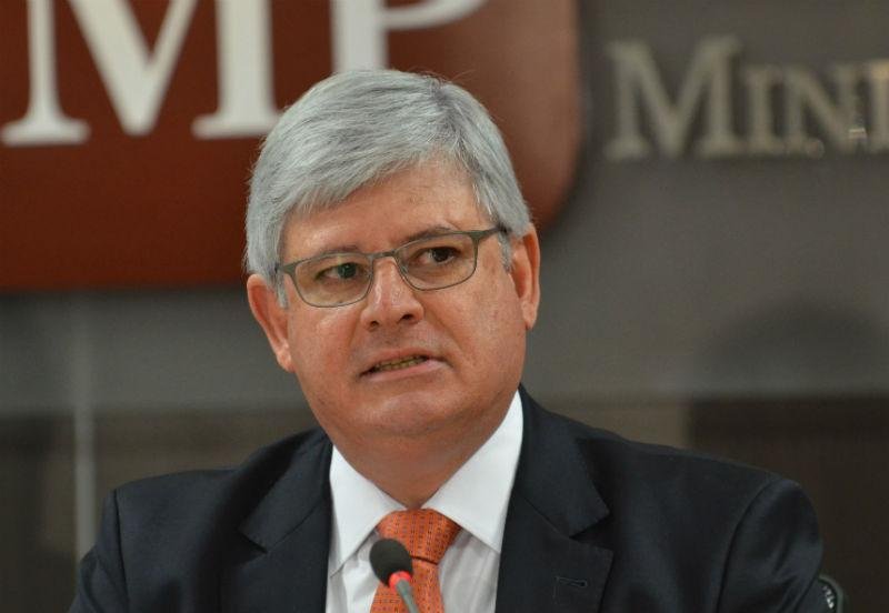 Janot deixou portas abertas para di&aacute;logos institucionais
