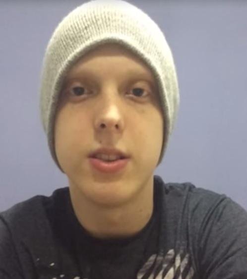 Jovem de 21 anos arrecada fundos na internet