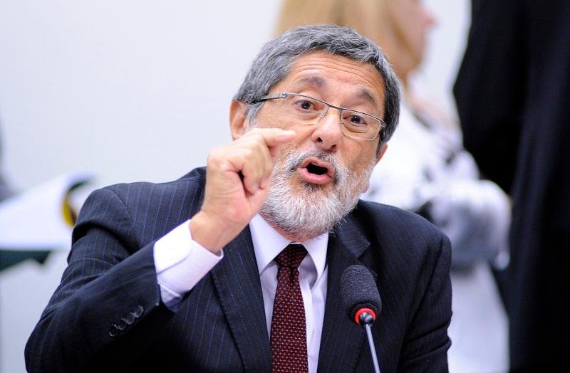 Gabrielli diz que todas as decis&otilde;es na Petrobras s&atilde;o coletivas 