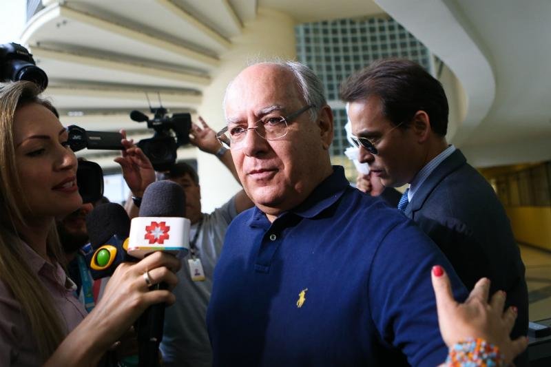 Duque &eacute; preso por transferir 20 milh&otilde;es de euros no exterior