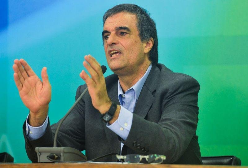  Cardozo diz que &eacute; &acute;leg&iacute;tima indigna&ccedil;&atilde;o dos brasileiros com a corrup&ccedil;&atilde;o&acute;