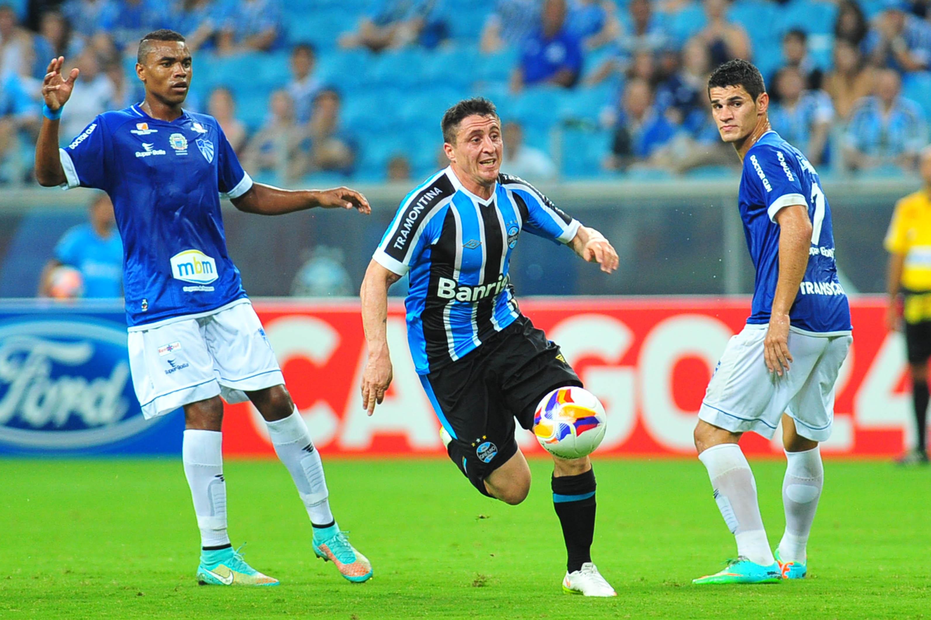 Les&atilde;o de Cristian Rodr&iacute;guez vira refor&ccedil;o para Gr&ecirc;mio 