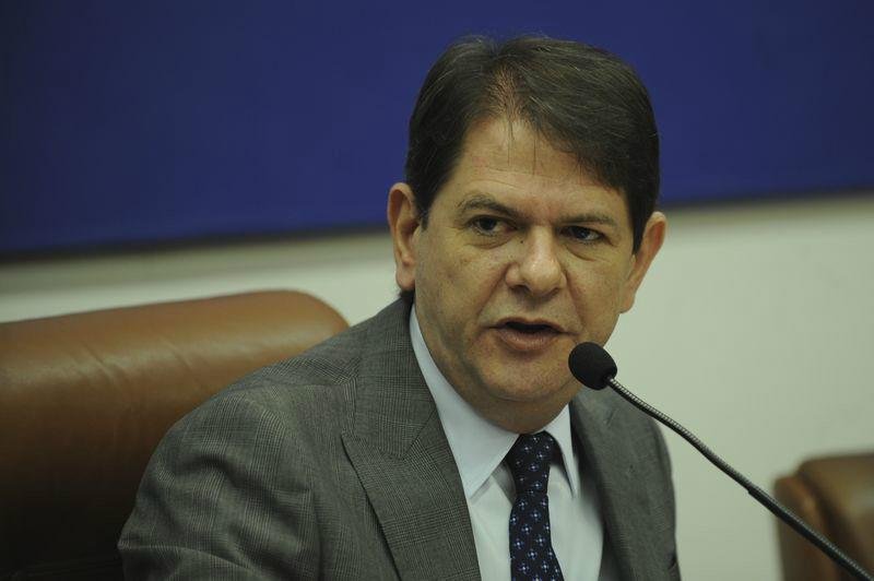 Novamente, Cid Gomes n&atilde;o ir&aacute; &agrave; C&acirc;mara para dar explica&ccedil;&otilde;es