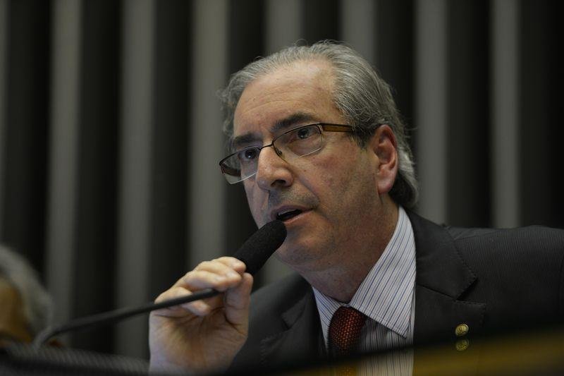 Cunha diz que vai juntar projetos de parlamentares ao pacote anticorrup&ccedil;&atilde;o