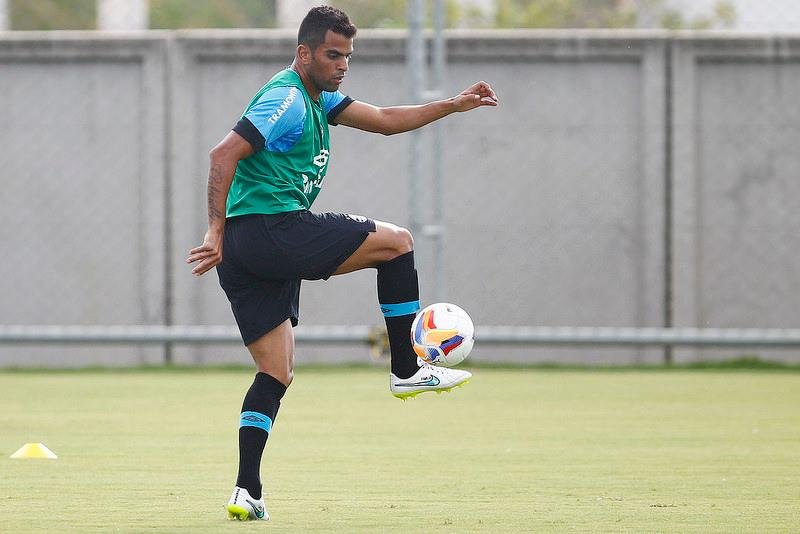 Gr&ecirc;mio teria pago R$ 1 milh&atilde;o para o S&atilde;o Paulo pelo empr&eacute;stimo de um ano