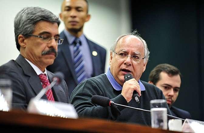 Renato Duque dep&otilde;e na CPI da Petrobras