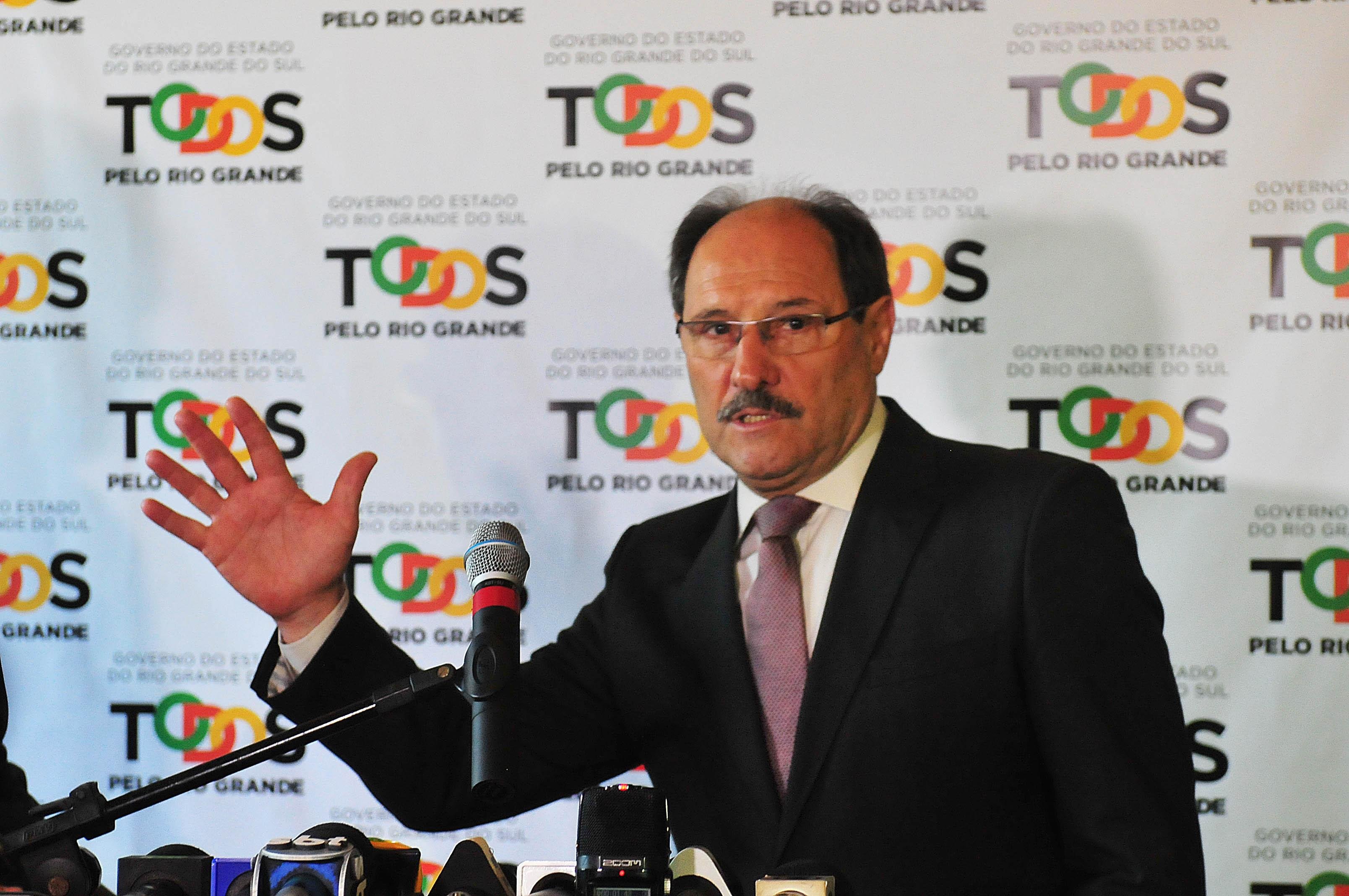 Governador n&atilde;o confirmou atraso de sal&aacute;rios 