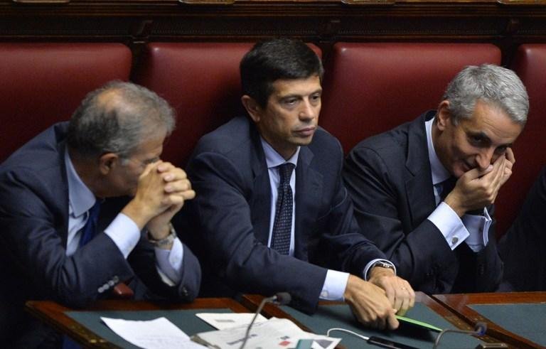 Maurizio Lupi, no centro, &eacute; acusado de receber propina para favorecer empres&aacute;rios e pol&iacute;ticos