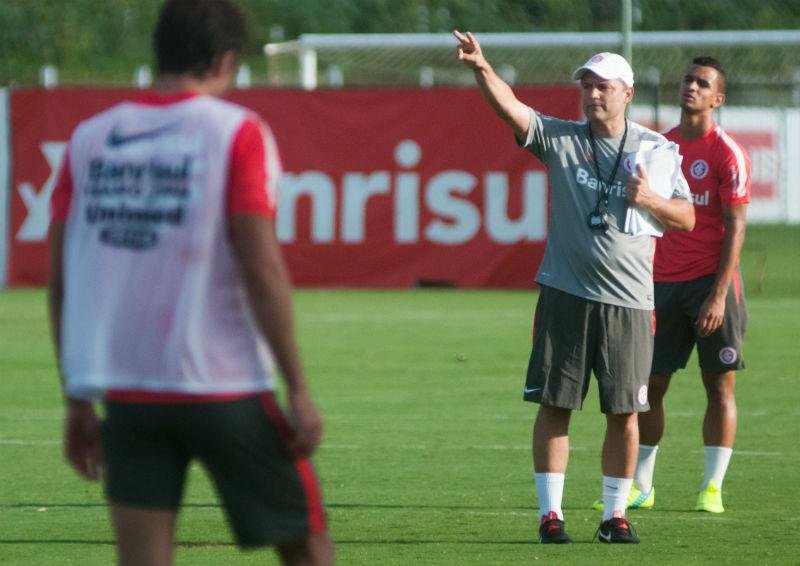 Titulares fazem treino f&iacute;sico e Inter n&atilde;o define equipe contra Veran&oacute;polis 