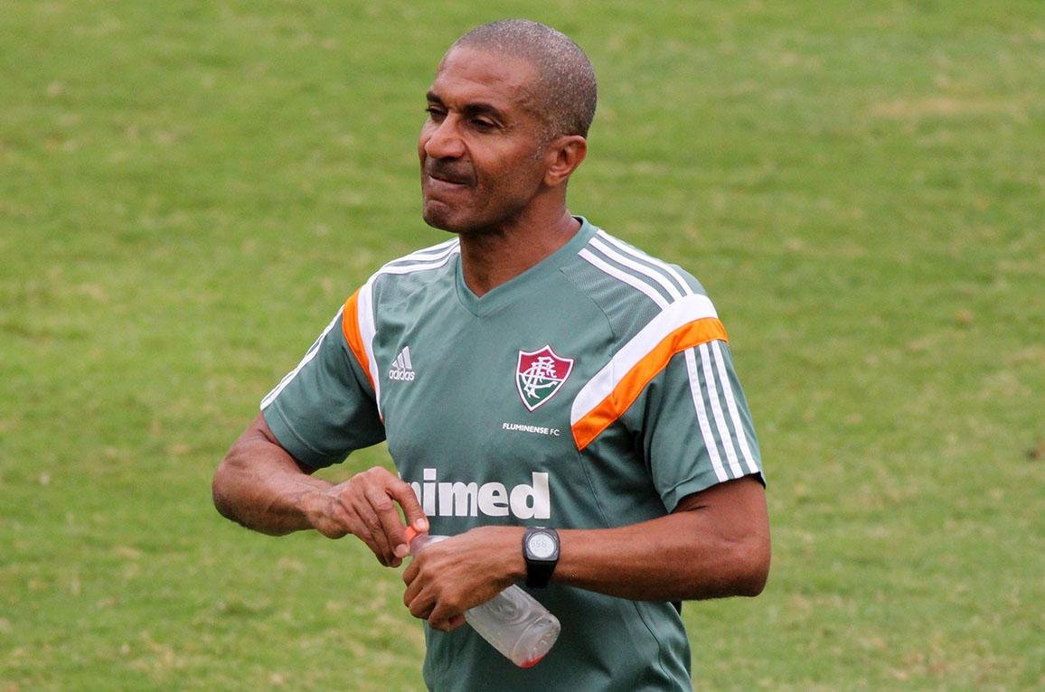 Cristov&atilde;o Borges &eacute; demitido do Fluminense 