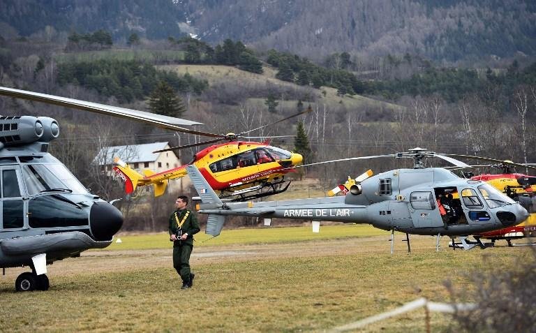 N&atilde;o h&aacute; sobreviventes em queda de avi&atilde;o, diz Fran&ccedil;a