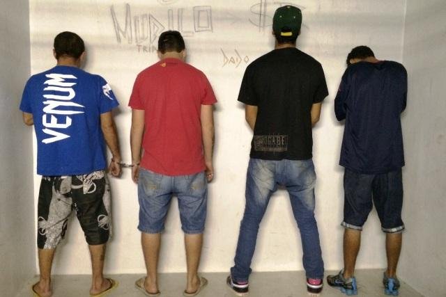Opera&ccedil;&atilde;o contra roubo de ve&iacute;culos prende quatro em Porto Alegre