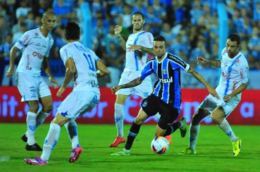 Pacheco elogia crescimento e garante Gr&ecirc;mio sedento por conquistas 