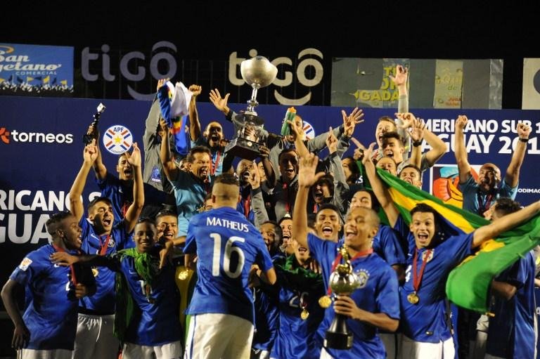 Brasil perde para Col&ocirc;mbia, mas &eacute; campe&atilde;o sul-americano Sub-17