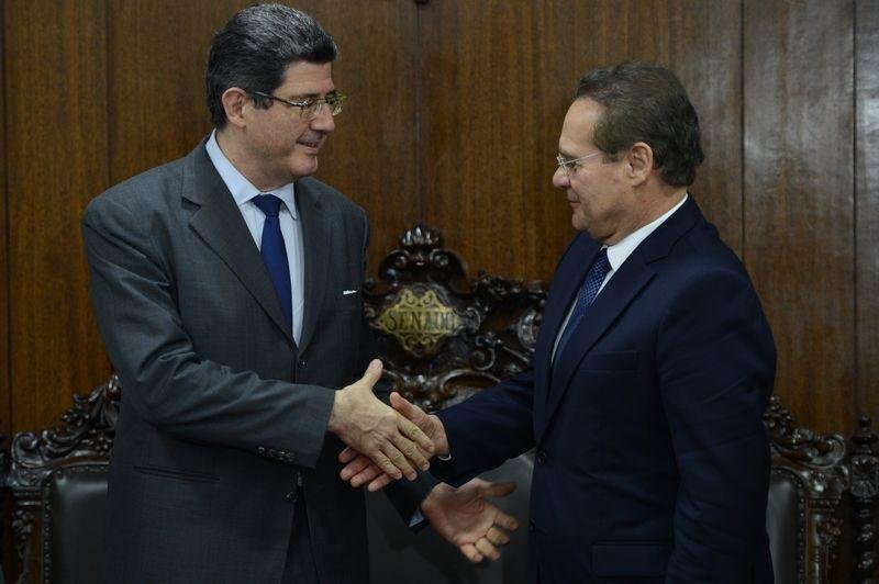 Joaquim Levy espera concess&otilde;es dos membros da federa&ccedil;&atilde;o, entretanto