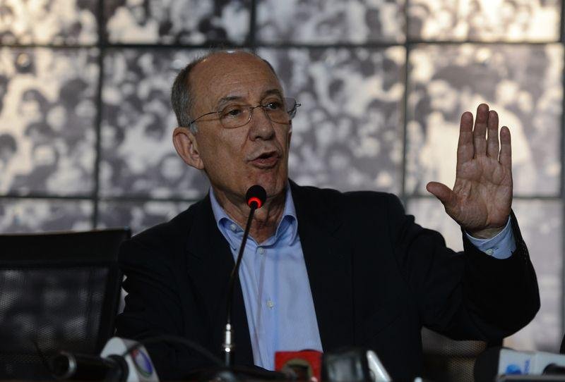 Presidente Rui Falc&atilde;o afirma que partido precisa retomar "tradi&ccedil;&atilde;o contestat&oacute;ria"