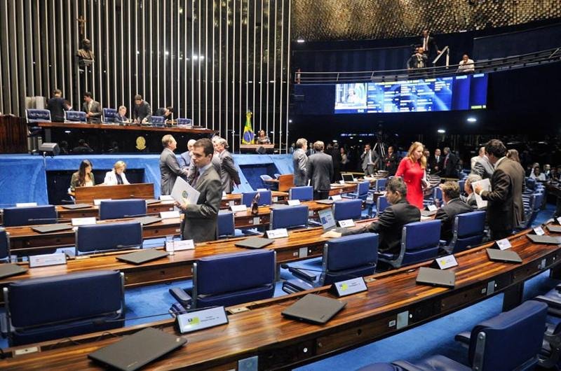 Senado adia vota&ccedil;&atilde;o do indexador da d&iacute;vida dos Estados