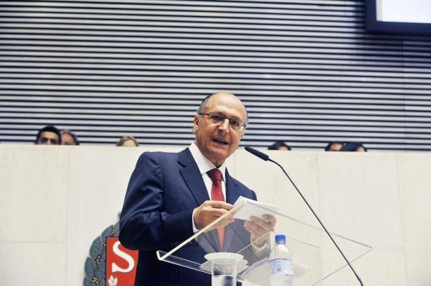  Alckmin diz que ajuste fiscal proposto pelo governo federal &eacute; necess&aacute;rio 