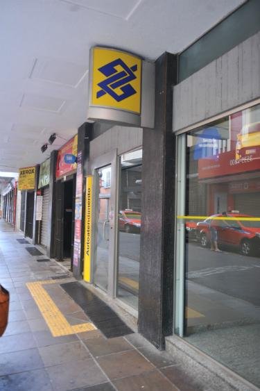 Ag&ecirc;ncia do Banco do Brasil foi invadida em Porto Alegre