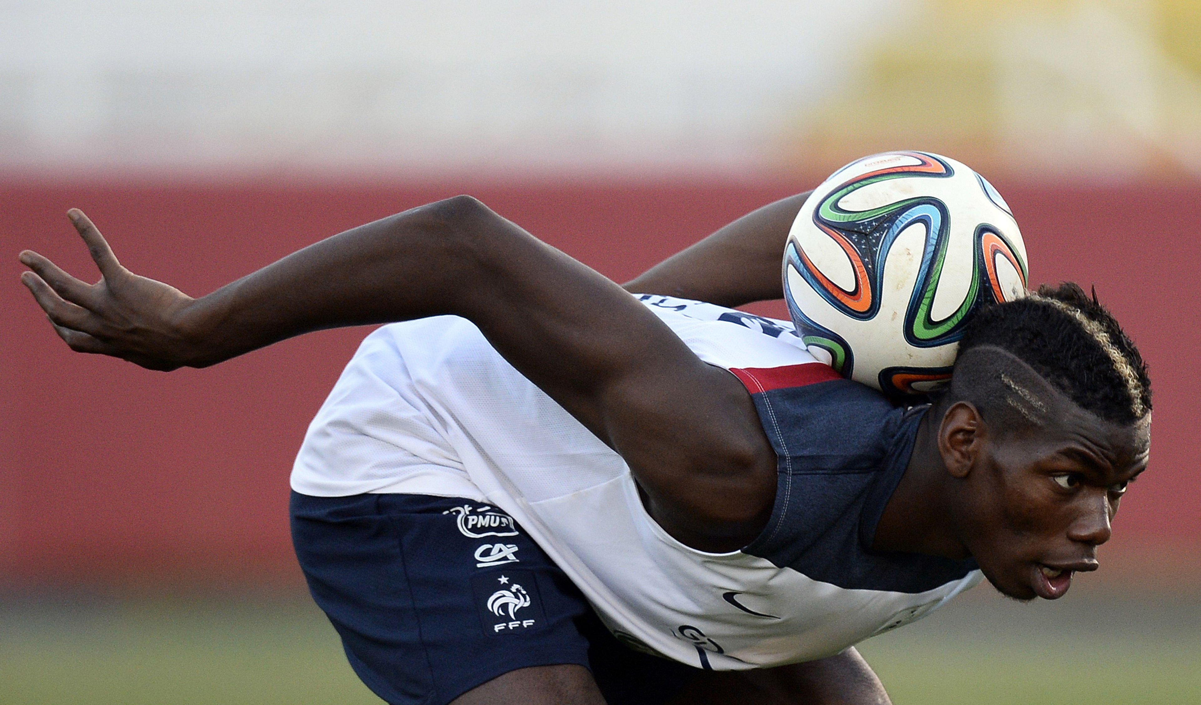 Barcelona prepara oferta de mais de R$ 200 milh&otilde;es por Pogba  