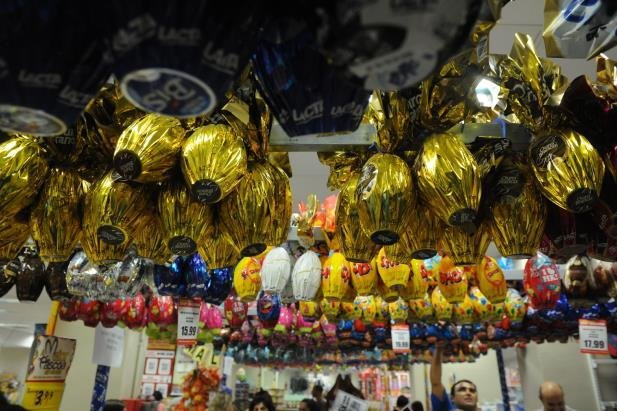 Consumidores apostaram em chocolates menores, bombons e ovos pequenos