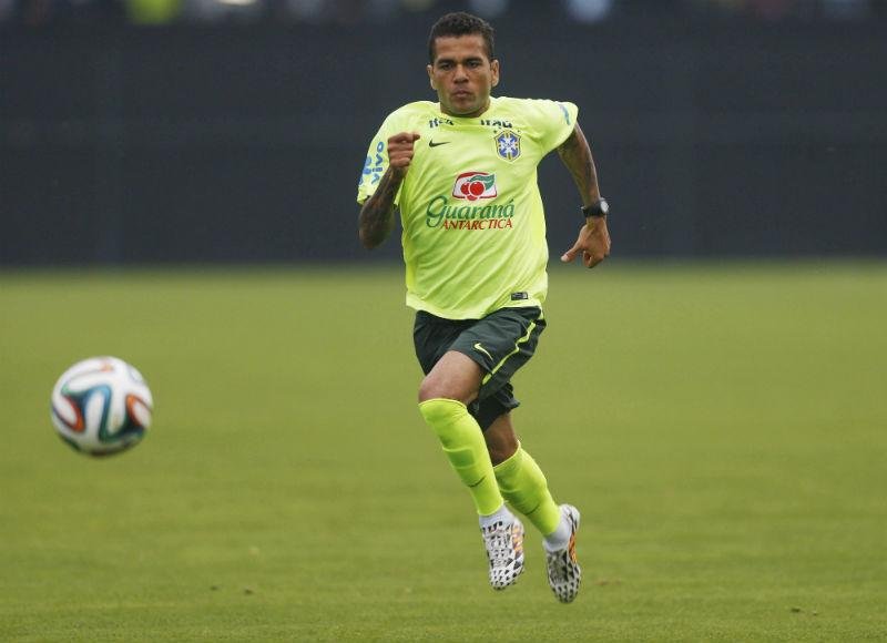 Barcelona ter&aacute; reuni&otilde;es decisivas com Xavi e Daniel Alves nesta semana