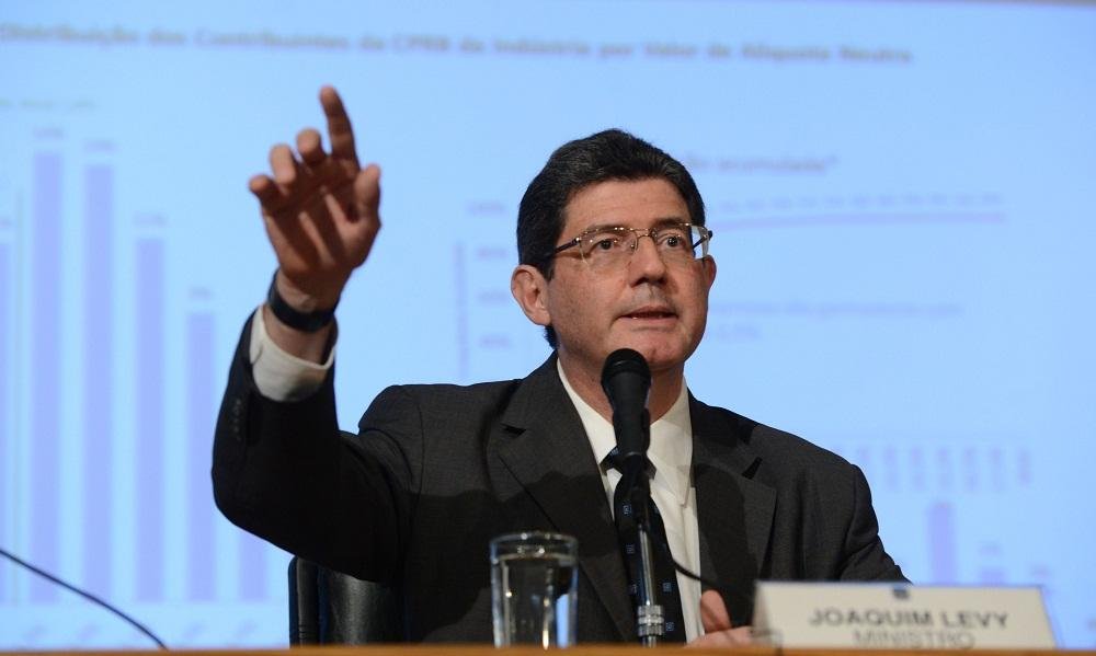 Levy projeta que pacto do Congresso auxilie no ajuste fiscal do governo