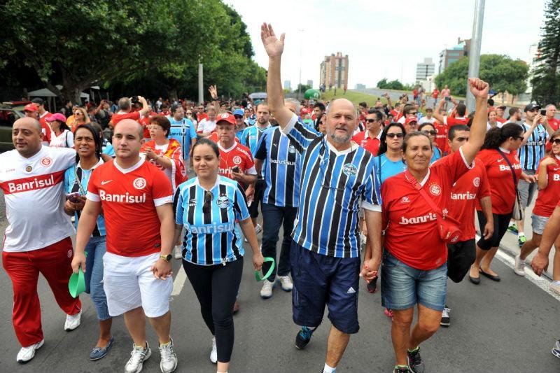 Procon notificou Inter e Gr&ecirc;mio sobre lei da meia-entrada