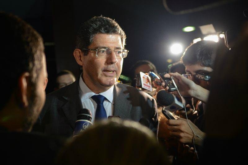 Ministro da Fazenda n&atilde;o descartou aumento na Contribui&ccedil;&atilde;o Social sobre Lucro L&iacute;quido