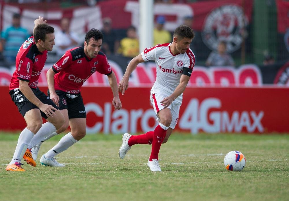 Colorado poupa jogadores, mas busca resultado para decidir vaga na final no Beira-Rio