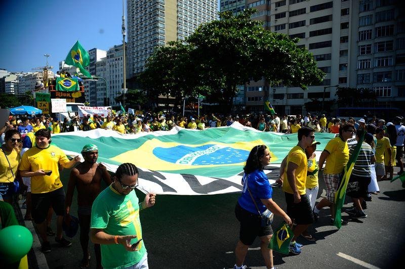 Manifesta&ccedil;&atilde;o no Rio de Janeiro levou menos pessoas do que a do dia 15 de mar&ccedil;o