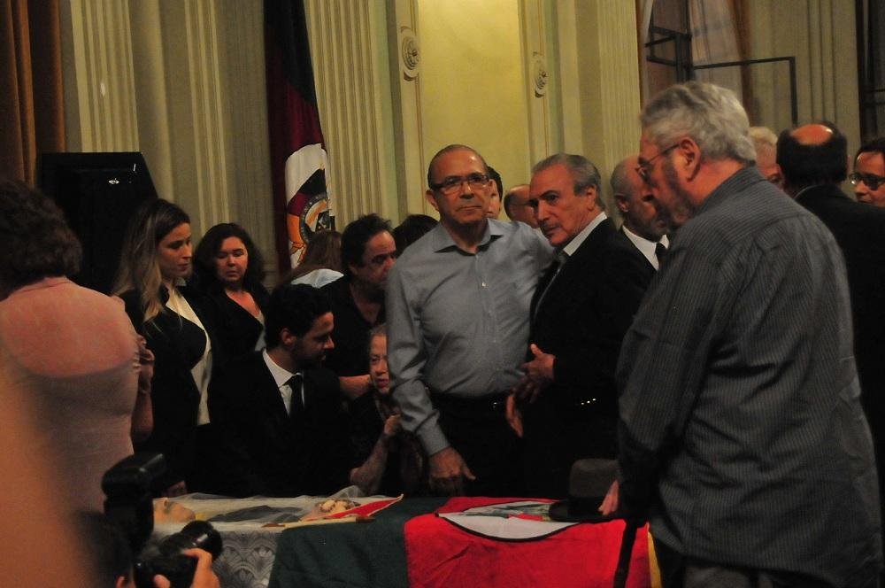 Vice-presidente Michel Temer esteve presente no vel&oacute;rio no Pal&aacute;cio Piratini