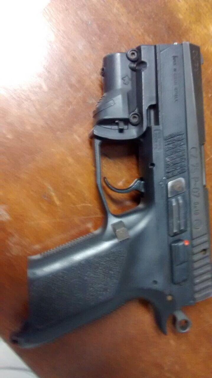 Arma teria sido fabricada na Rep&uacute;blica Tcheca