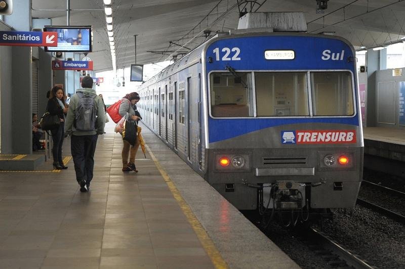 Trabalhadores da Carris v&atilde;o paralisar atividades nesta quarta