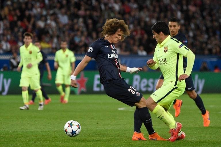 Zagueiro do PSG levou dribles desconcertantes de Lu&iacute;s Su&aacute;rez