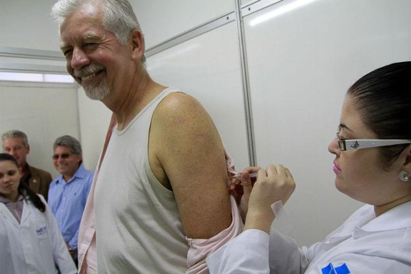 Meta &eacute; vacinadar 80% da popula&ccedil;&atilde;o-alvo, que &eacute; de cerca de 590 mil pessoas na Capital