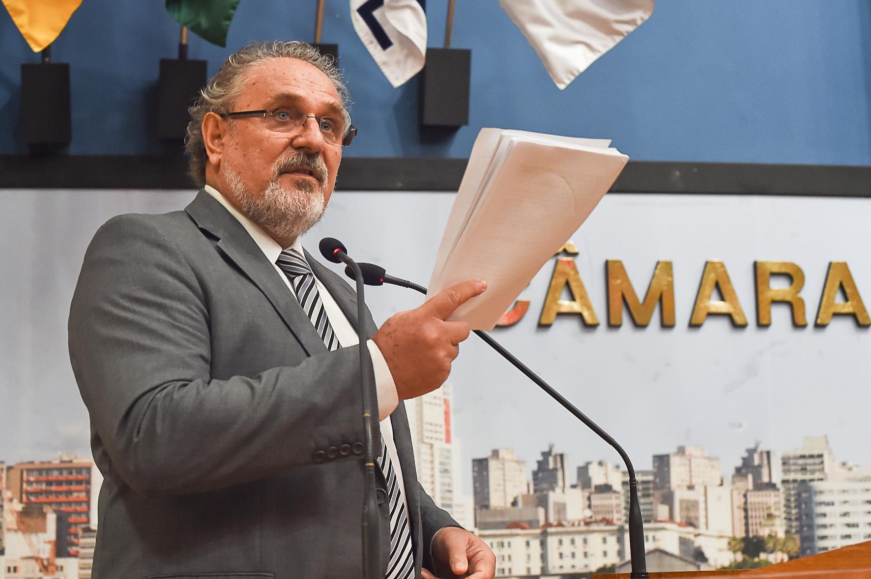 Bernardino Vendrusculo pede an&aacute;lise sobre poss&iacute;vel destino ilegar de verbas das festividades