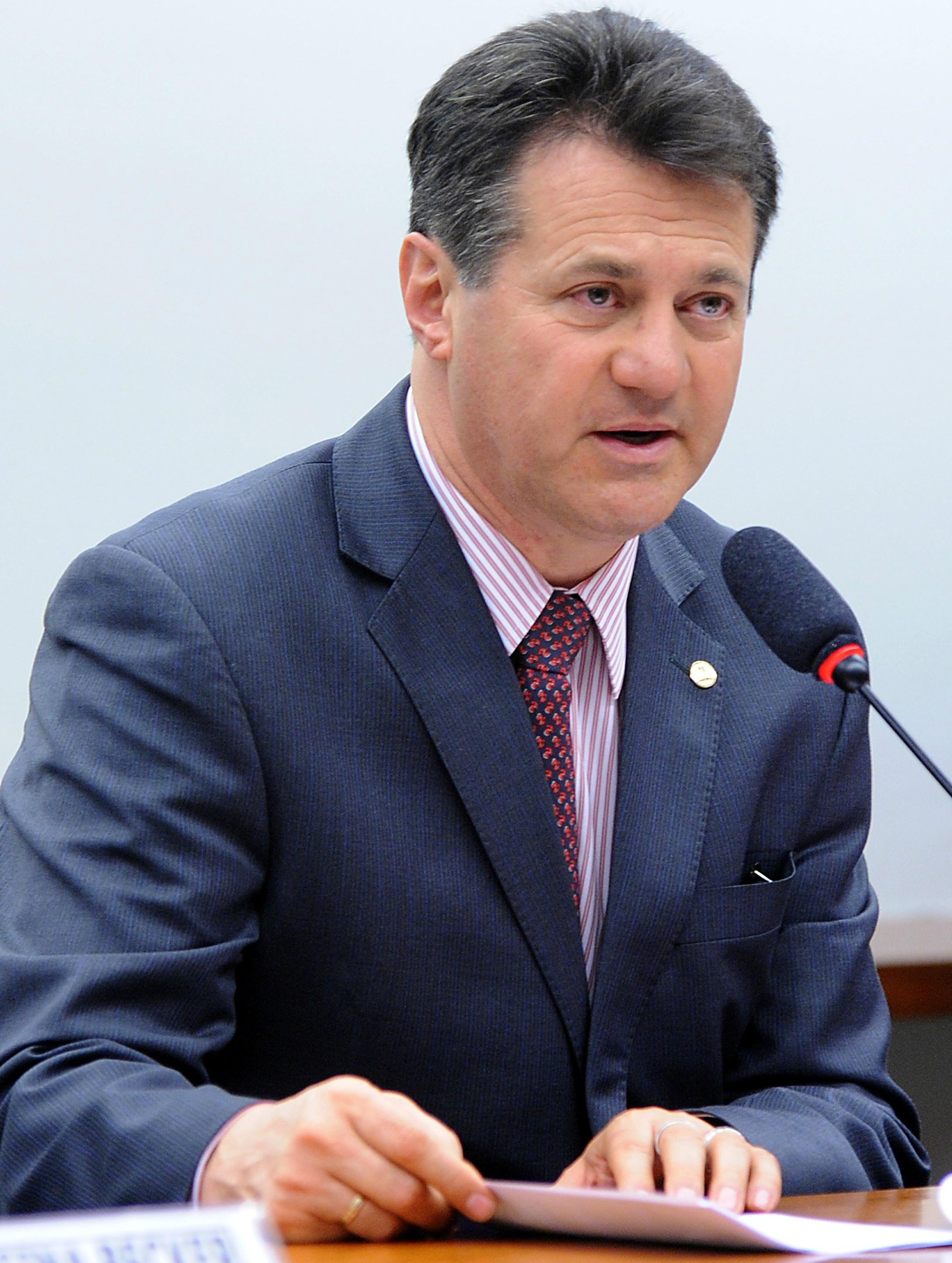 Cherini diz que a quest&atilde;o n&atilde;o &eacute; ideol&oacute;gica