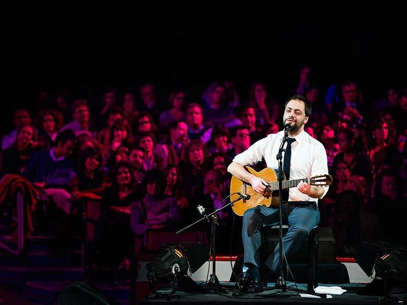 Portugu&ecirc;s faz show na quarta, no Teatro do Bourbon Country, &agrave;s 21h