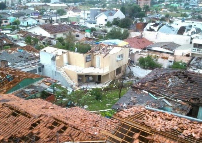 Estimativa inicial &eacute; de que mais de 500 casas foram atingidas pelo evento 