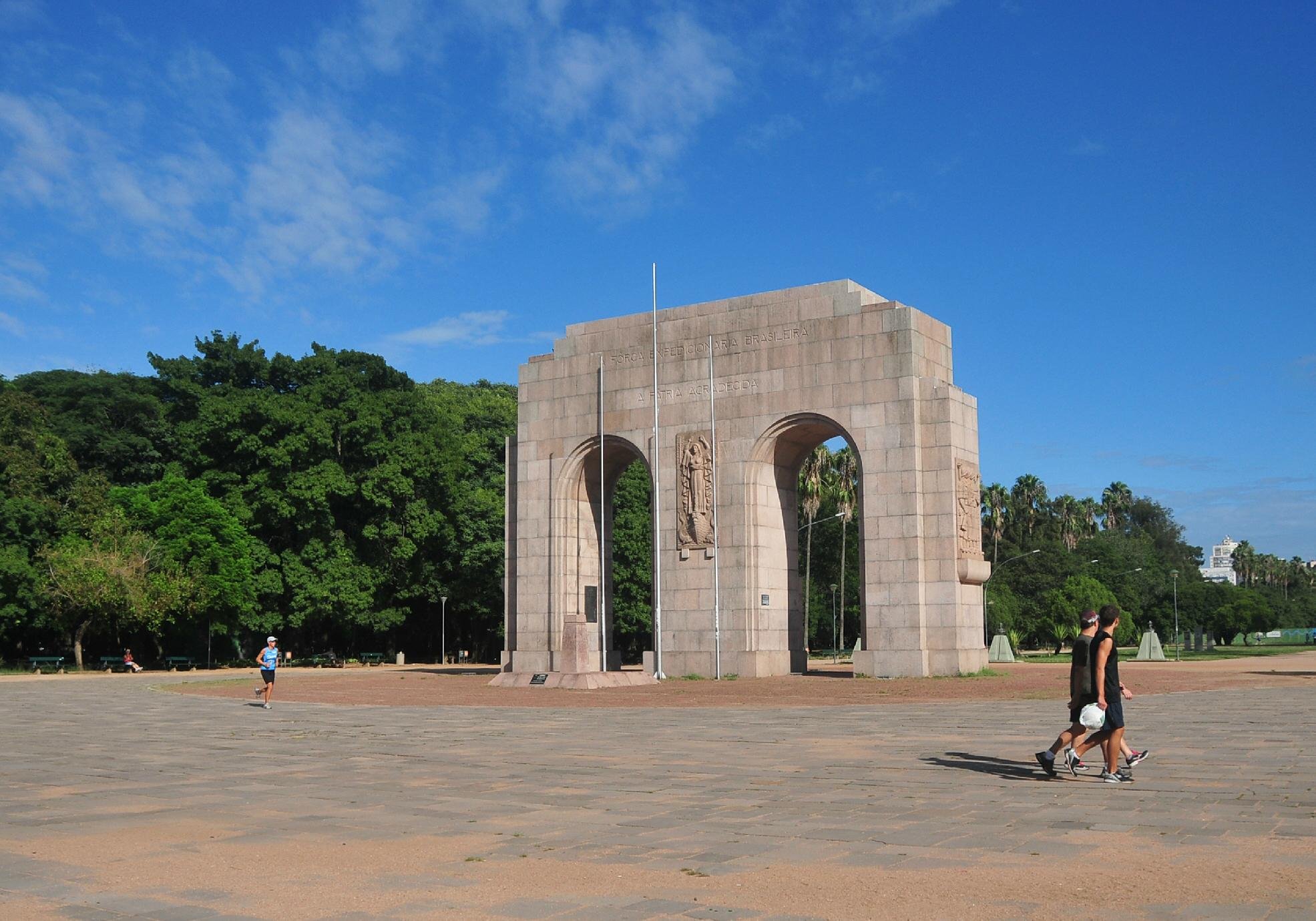 Vereador prop&ocirc;s que parque fosse cercado