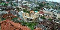 Tornado atingiu a cidade de Xanxerê, no Oeste de Santa Catarina, e fateou 10 mil pessoas