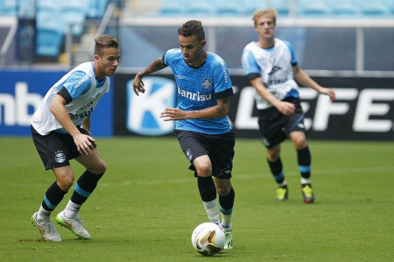 Luan est&aacute; confirmado para o Gre-Nal