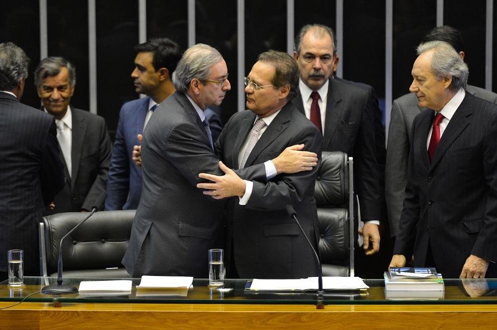 Renan ressaltou que sempre defendeu a regulamenta&ccedil;&atilde;o como "elemento insubstitu&iacute;vel" para a seguran&ccedil;a jur&iacute;dica