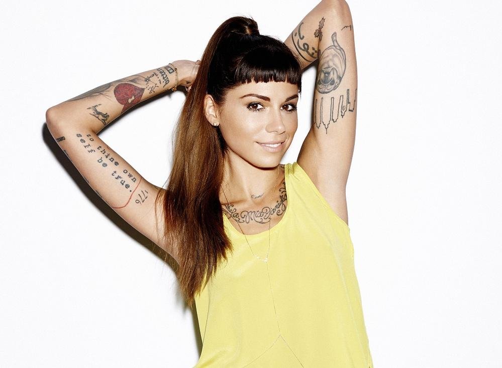 Perri tamb&eacute;m gravou com Butch Walker, John Hill e Martin Johnson