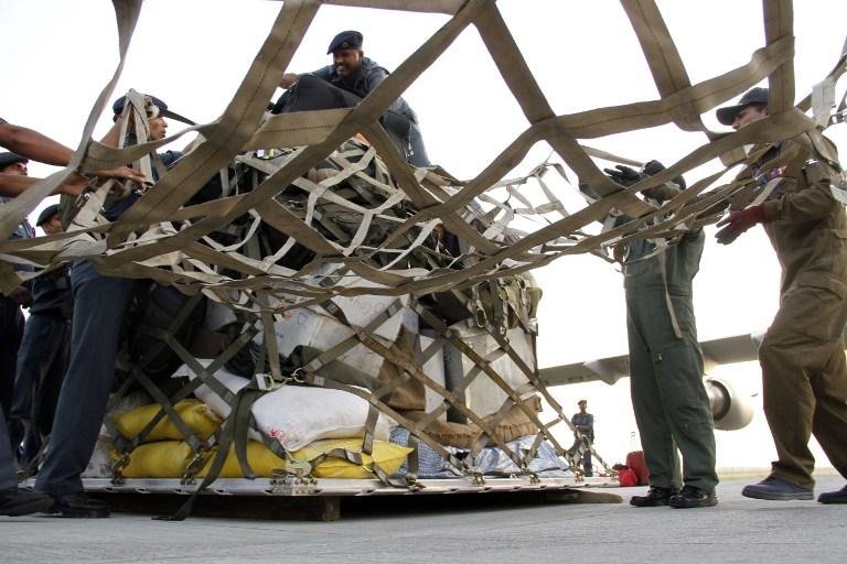 EUA, &Iacute;ndia e China anunciam envio de ajuda a pa&iacute;ses atingidos por terremoto