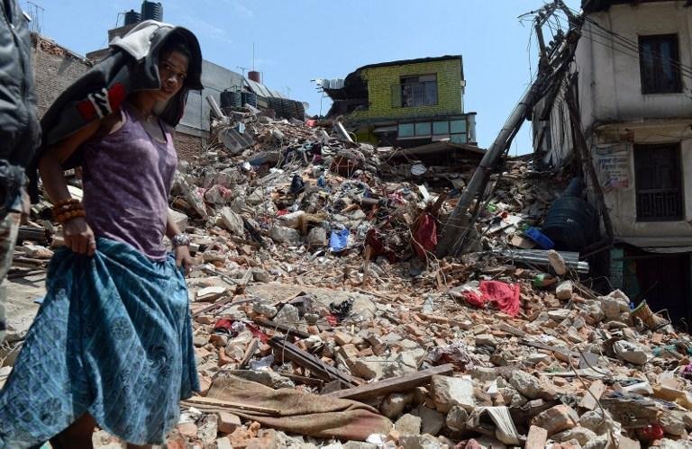 N&uacute;mero de mortos por terremoto no Nepal ultrapassa 3,2 mil 
